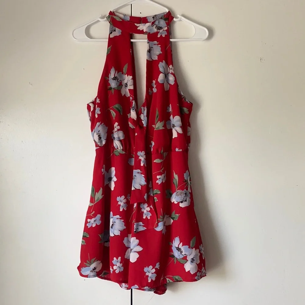 RED ROMPER - Picture 1 of 4